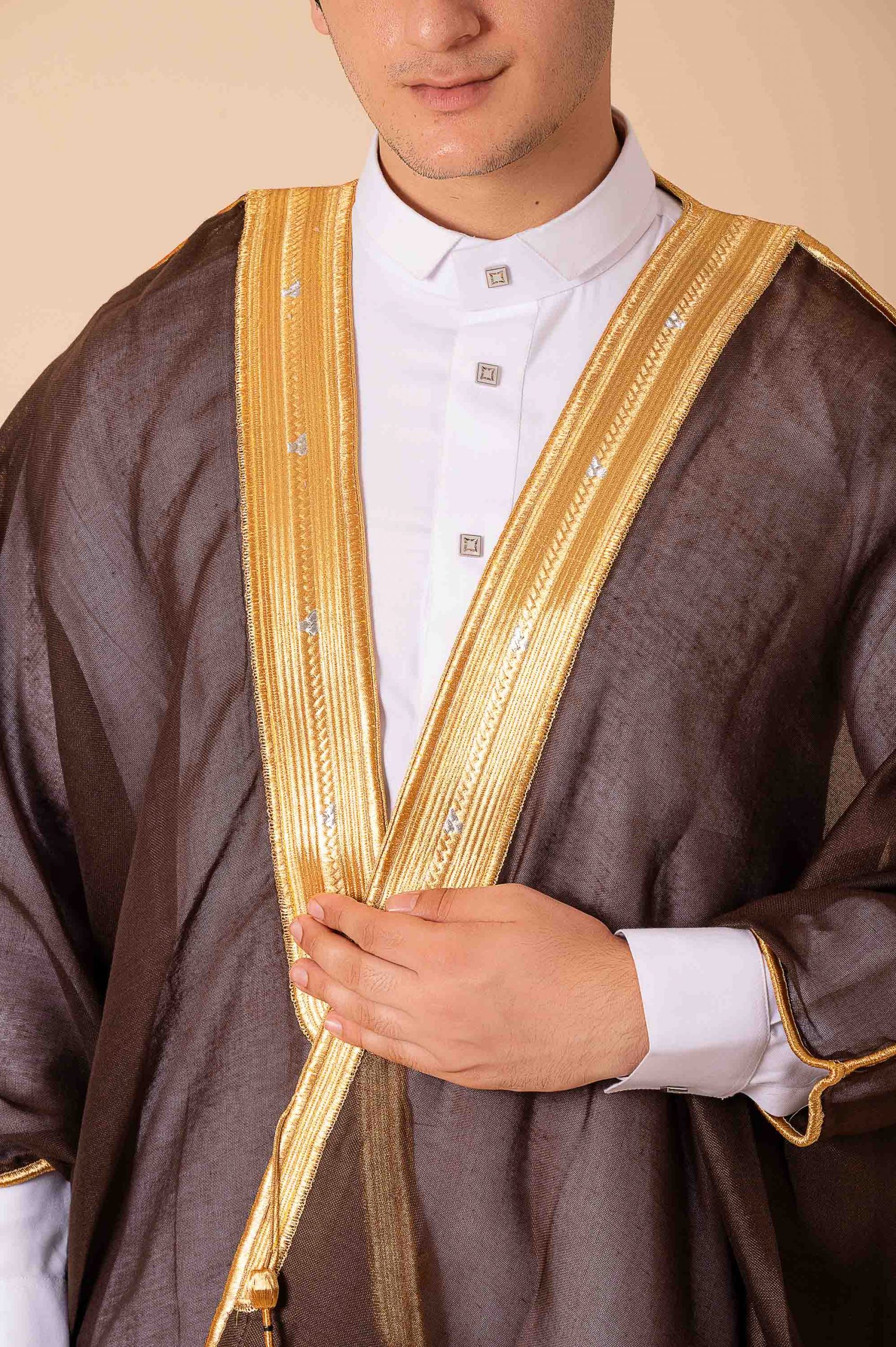 Regal Heritage Deep Brown Arabic Bisht for Men with Gold Zari Edge Embroidery – Premium Lightweight Open-Front Cloak - Image 8 - Ruby Online