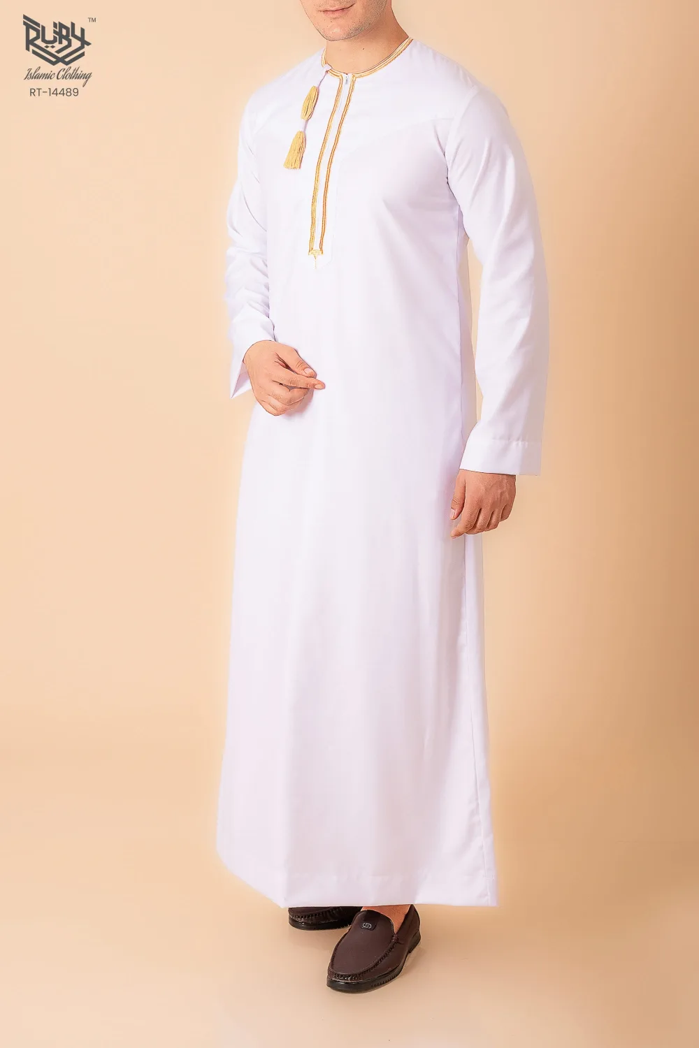 White Omani Thobe with Golden Embroidered Placket & Tassel - Image 2 - Ruby Online