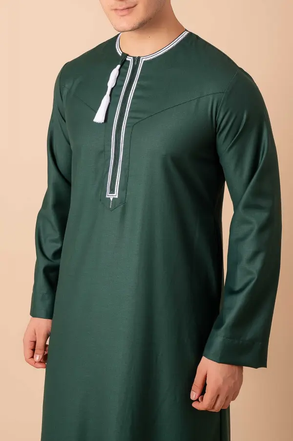 Dark Green Omani Thobe with White Geometric Embroidery & Tassel - Image 6 - Ruby Online