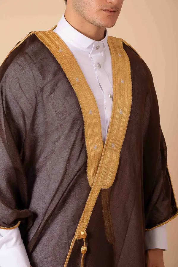 Regal Heritage Deep Brown Arabic Bisht for Men with Gold Zari Edge Embroidery – Premium Lightweight Open-Front Cloak - Image 3 - Ruby Online