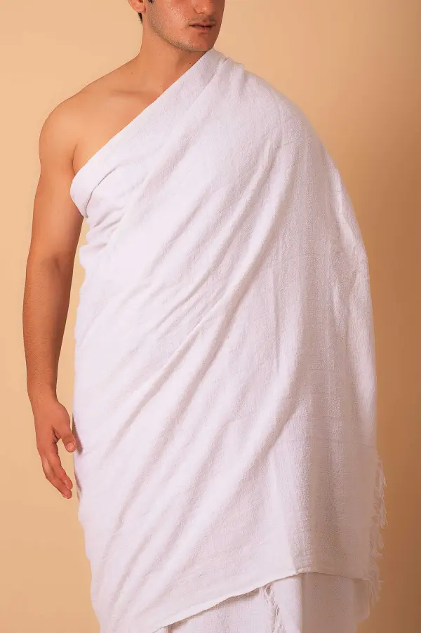 Men’s White Ihram Towel Set for Hajj & Umrah – Plain Woven Ihram Cloth with Fringed Edge -2 Pcs (46” X 92”) - Image 3 - Ruby Online