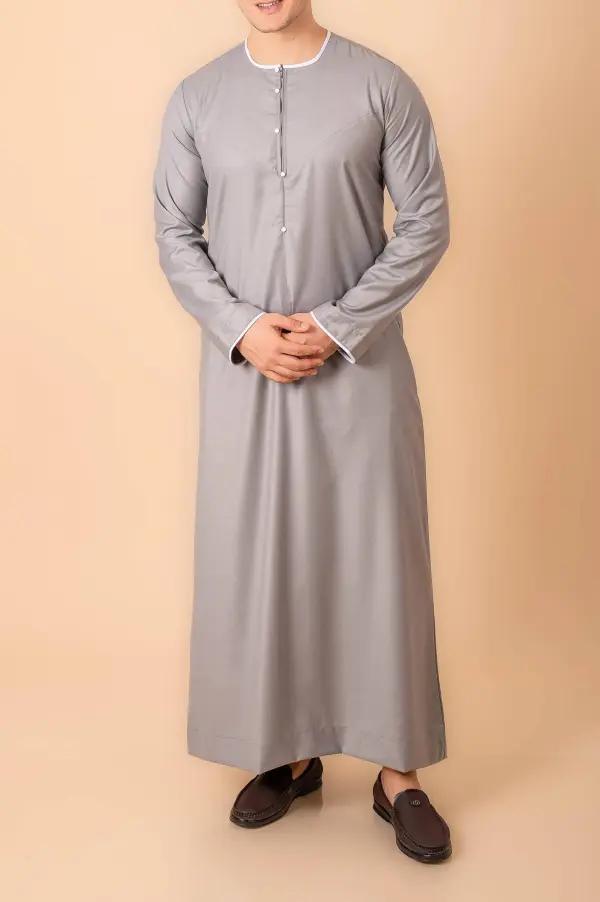 Premium Light Grey Emirati-Style Thobe with White Contrast Piping & Minimal Panel Design - Image 2 - Ruby Online