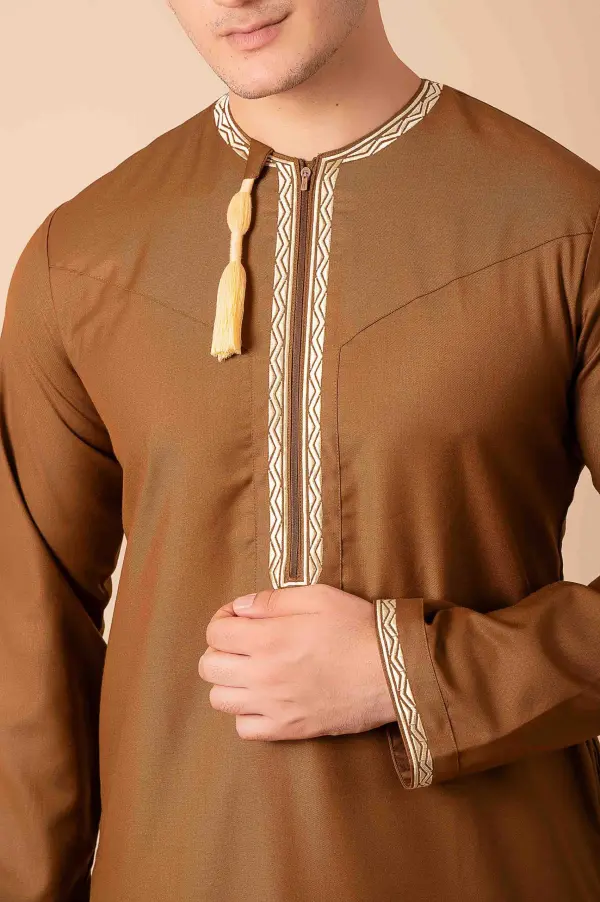 Coffee Brown Omani Thobe with Beige Geometric Embroidery & Tassel - Image 4 - Ruby Online