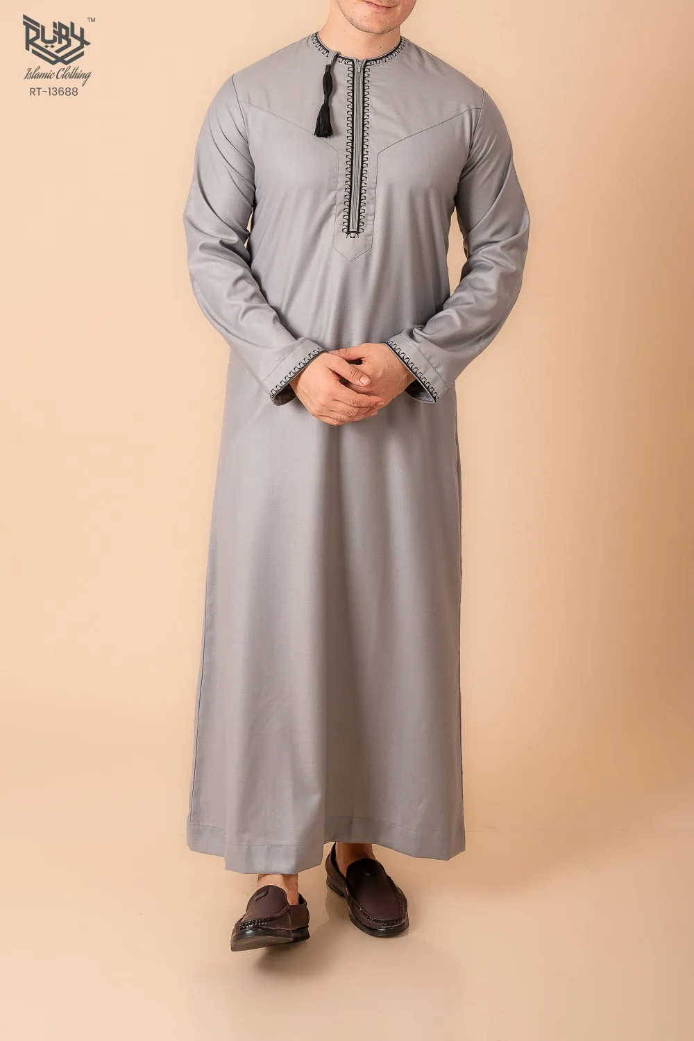 Light Ash Grey Omani Thobe with Black Loop Embroidery & Tassel - Image 2 - Ruby Online