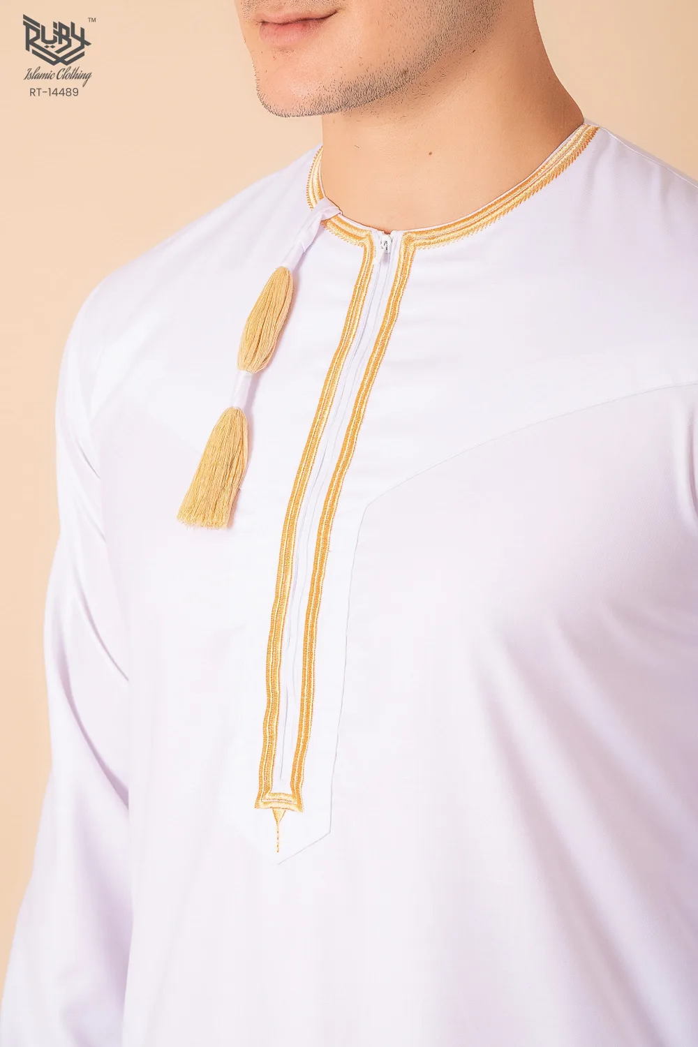 White Omani Thobe with Golden Embroidered Placket & Tassel - Image 4 - Ruby Online