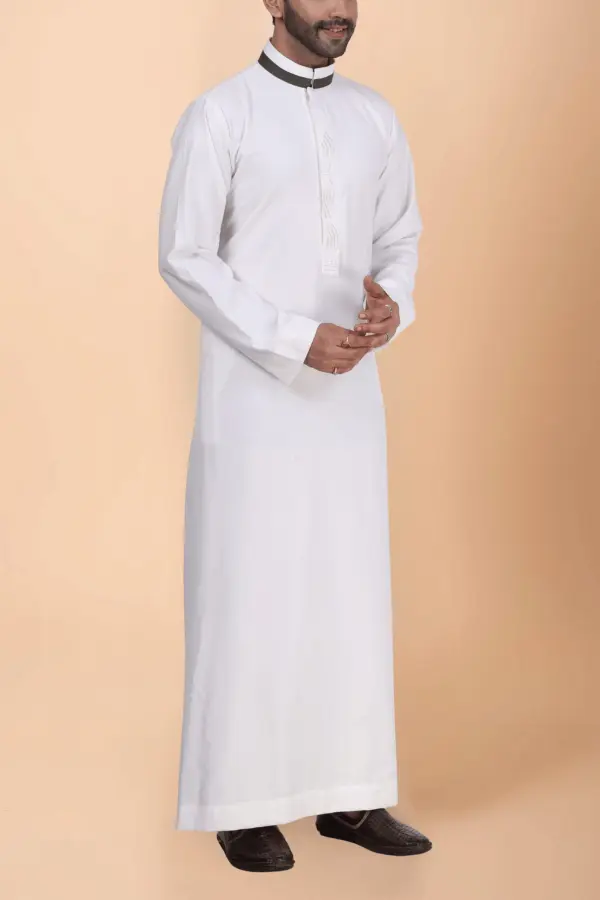 Off-White Thobe with Tonal Embroidery Strip & Contrast Band Collar - Image 3 - Ruby Online