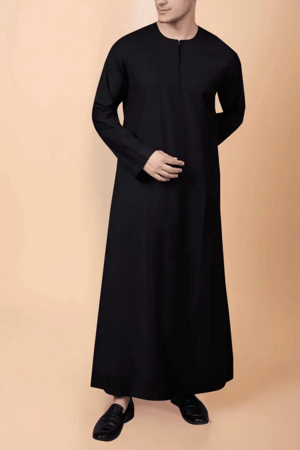 Midnight Black Minimal Zip-Neck Classic Thobe for Men