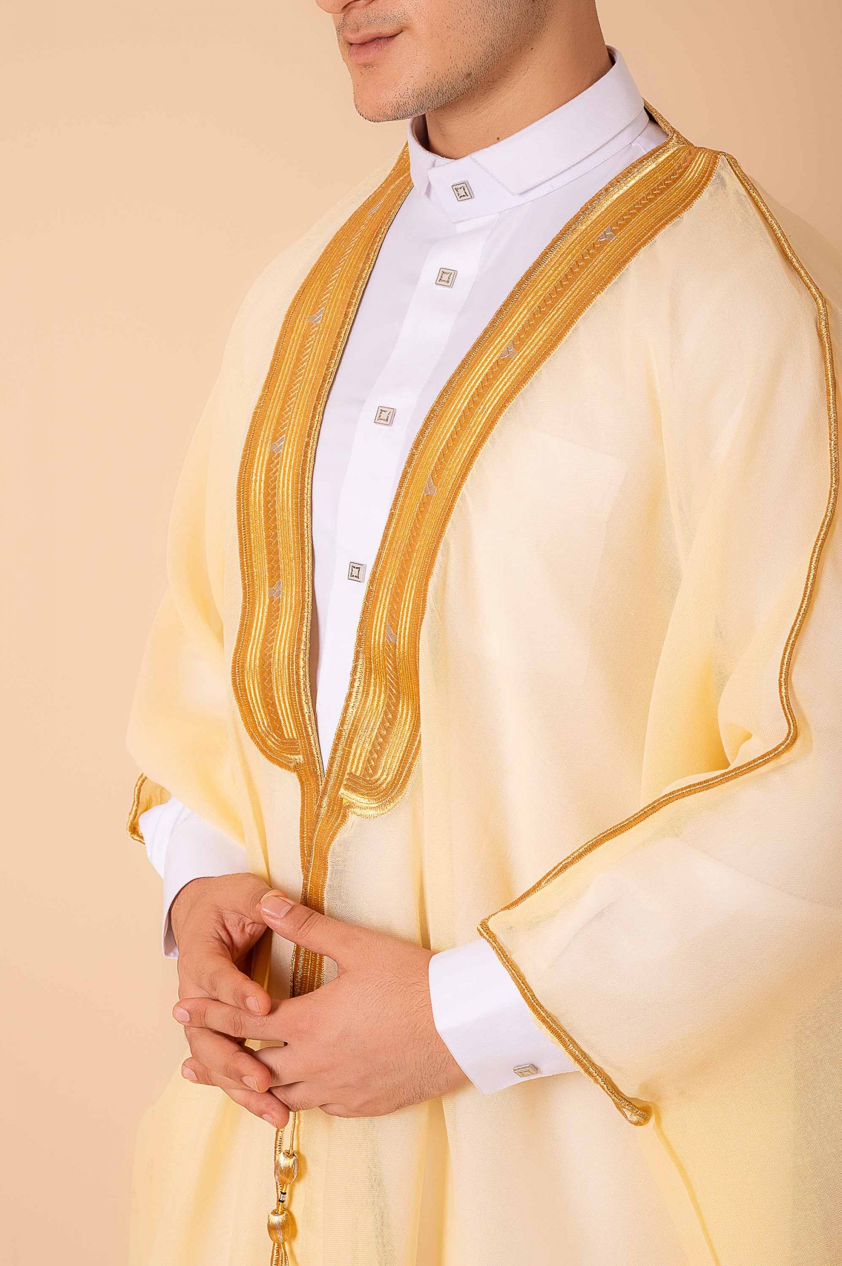 Luxury Cream Arabic Bisht for Men with Gold Zari Edge Embroidery – Premium Lightweight Open-Front Cloak - Image 8 - Ruby Online