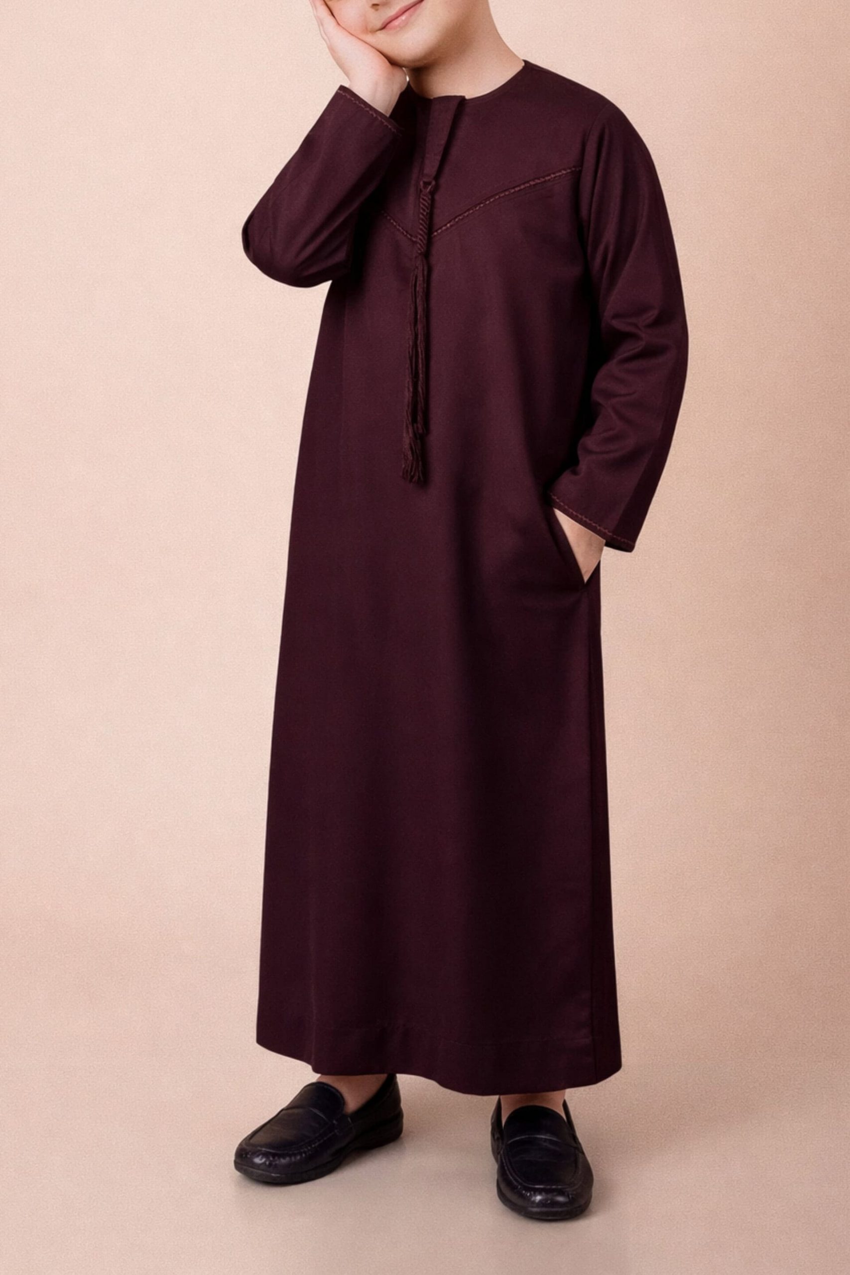 Luxury Deep Maroon Emirati Kids Thobe with V-Stitch Panel & Tassel - Image 3 - Ruby Online