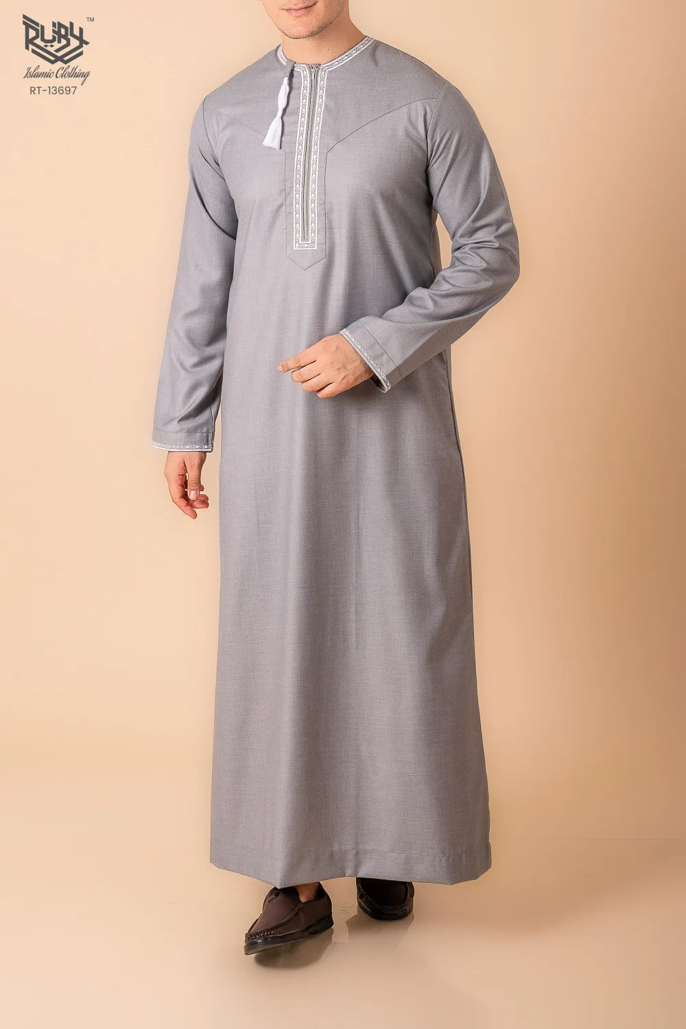 Light Grey Omani Thobe with White Geometric Embroidery & Tassel