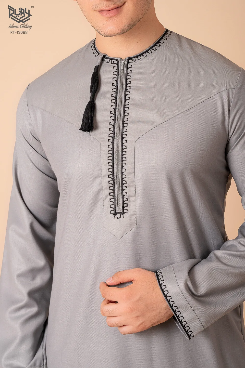 Light Ash Grey Omani Thobe with Black Loop Embroidery & Tassel - Image 5 - Ruby Online